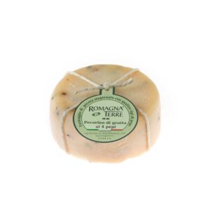 Formaggio di pecora stagionato con quattro tipi di pepe prodotto in Italia senza coloranti nè conservanti