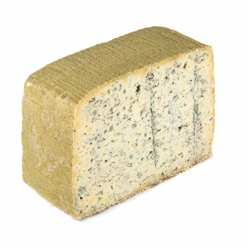 Formaggio di bufala erborinato affinato con erba medica in polvere prodotto in Italia senza coloranti né conservanti