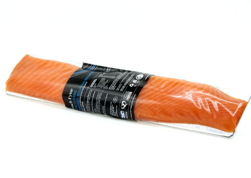 Salmone Scozzese Affumicato con trucioli di quercia per 12/15 ore a temperatura ambiente preaffettato 3/350 g ca.